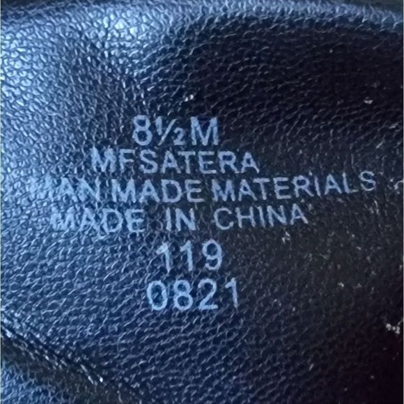 Marc Fisher | Satera Knotted Twist Pointed Toe Flat Slip On Mule in Black - Picture 10 of 10